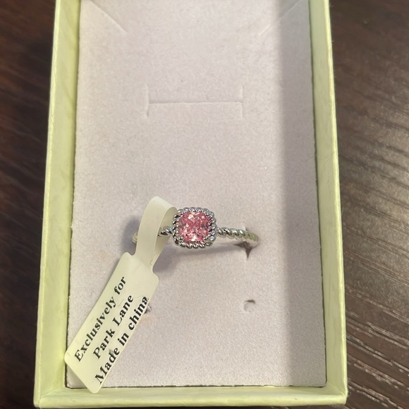 NWT Park Lane Ring - Cubic Zirconia Pink Crystal size 9 - Picture 2 of 8